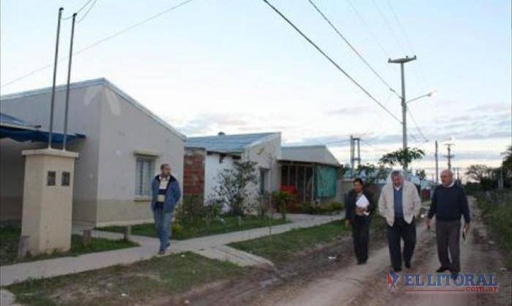 Presentar�n una propuesta de standard de vivienda a bajo costo