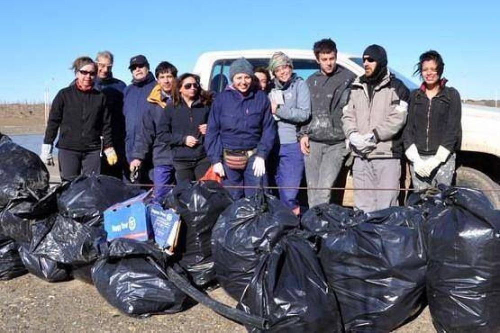 Agencia Ambiental Municipal colabor� con grupo de amigos de la reserva
