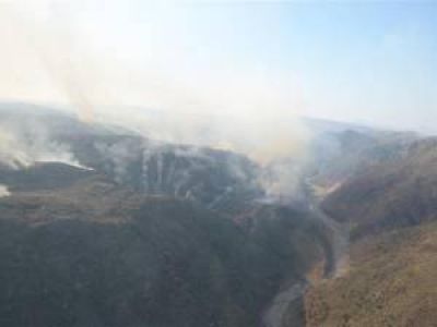 Termin� la cuarta jornada de la lucha contra el fuego en las sierras del Valle de Pancanta