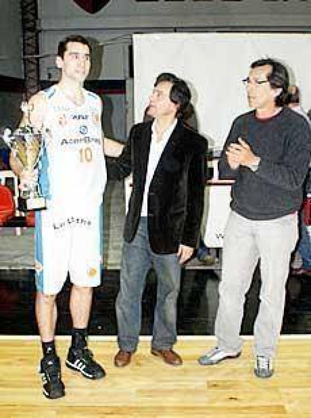 Ciudad de Bragado de qued� con la Copa 