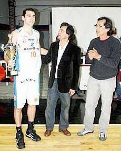 Ciudad de Bragado de qued� con la Copa 