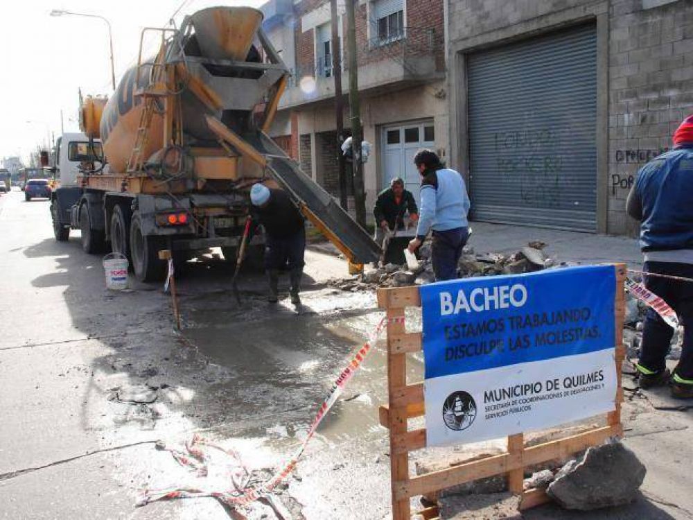 Intensifican el bacheo en todo el distrito