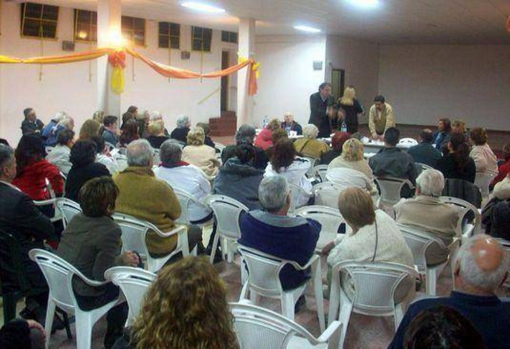 Inseguridad: Katopodis y �un ida y vuelta� con 50 vecinos de Villa Ballester