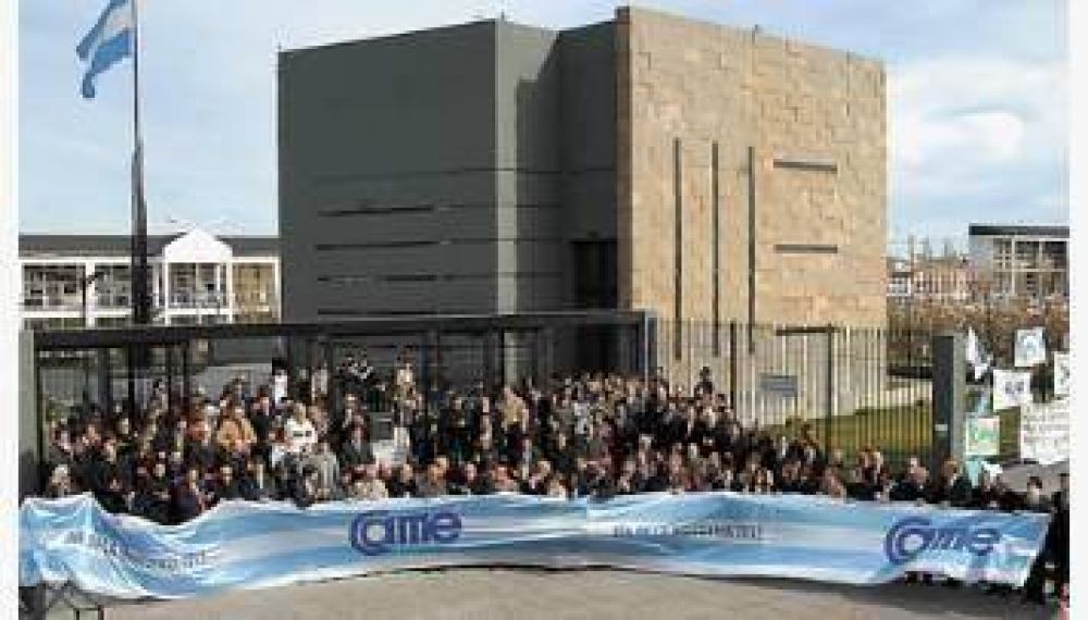 M�s de 1000 empresarios confirmados en el festejo de Cristina en Tecn�polis
