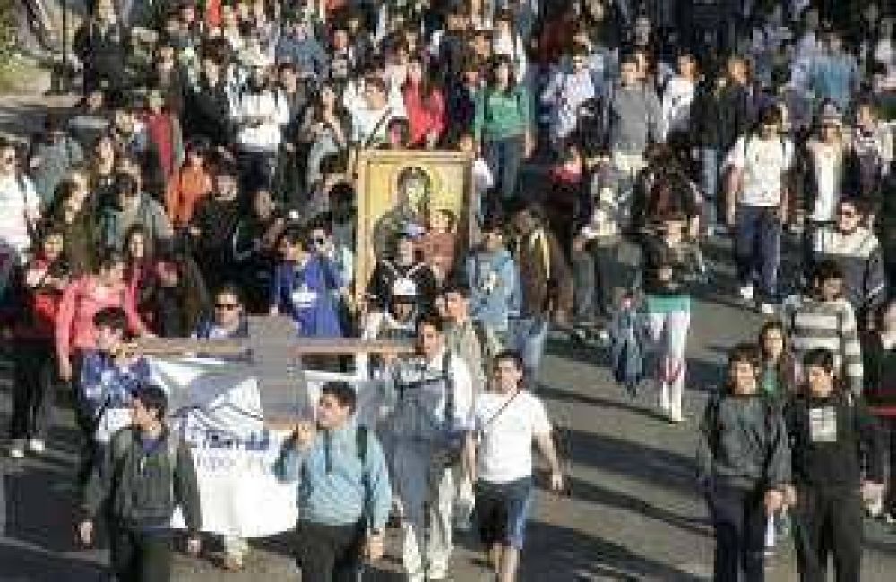 Los j�venes que vivieron una caminata con postas