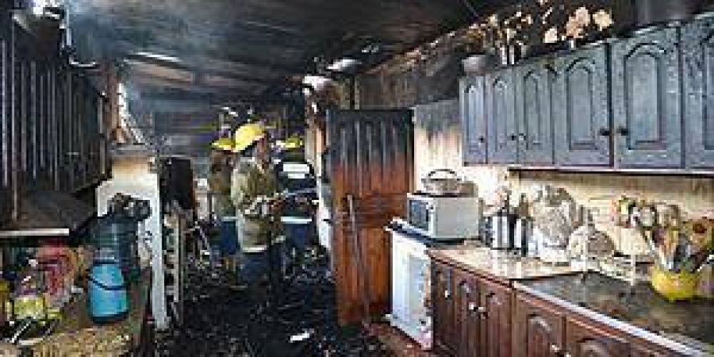  Da�os materiales de importancia dej� un incendio