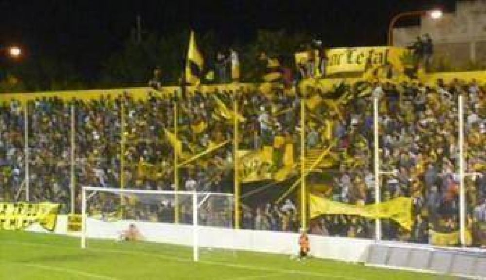 Se le abri� el arco a Olimpo: gole� 4 a 0 a Aldosivi