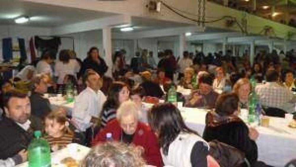 Otra exitosa Fiesta de las Colectividades en Dorrego