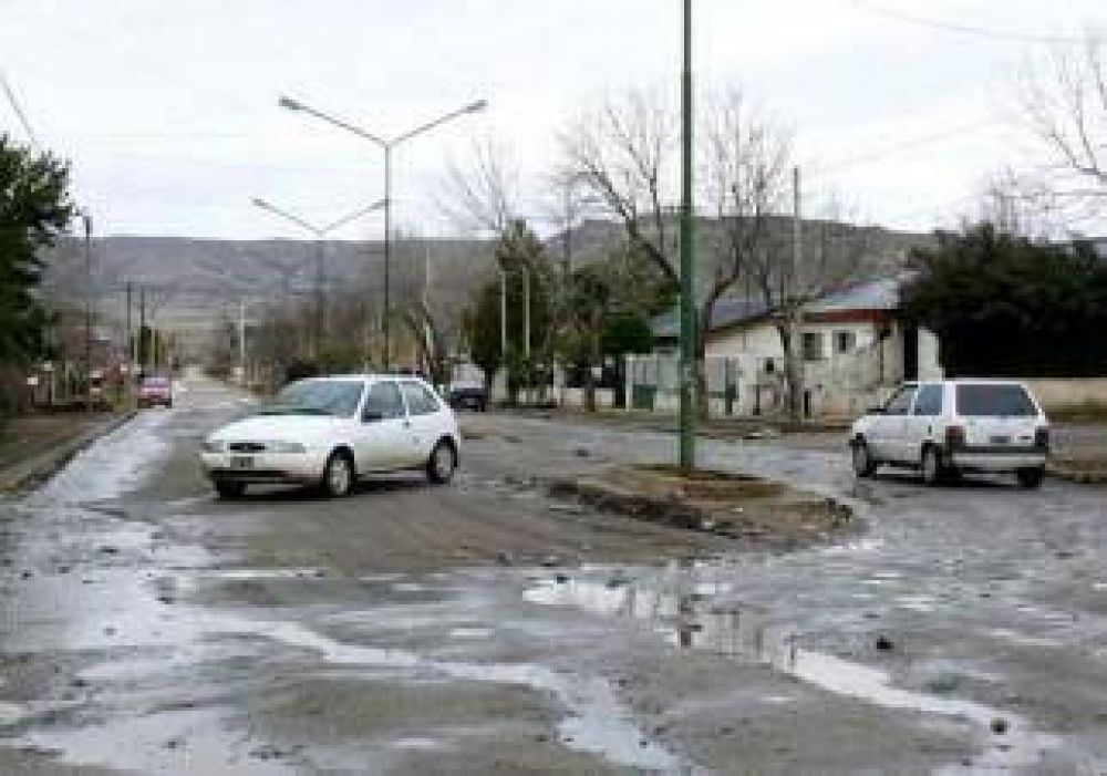 Deficiencias en el sistema cloacal de Jun�n trae preocupaci�n en vecinos 