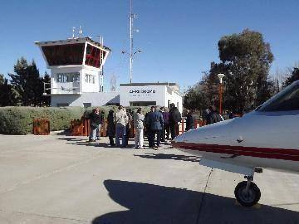 Chos Malal recuper� el transporte a�reo