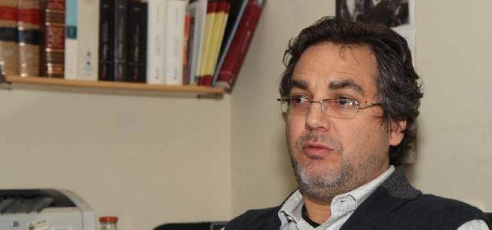 "Pino Solanas tiene que ser candidato a senador nacional"