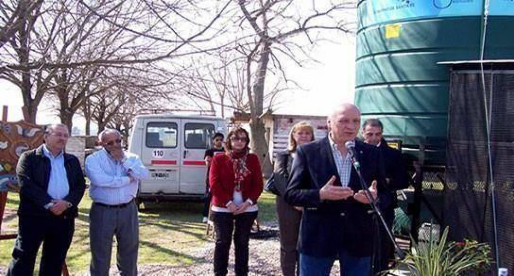 Bonfatti habilit� un dispenser comunitario de agua potable
