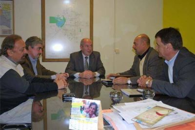  Ministro de Salud se reuni� con intendente de Pico