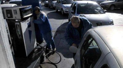 Ya no se consigue combustible por menos de 5 pesos