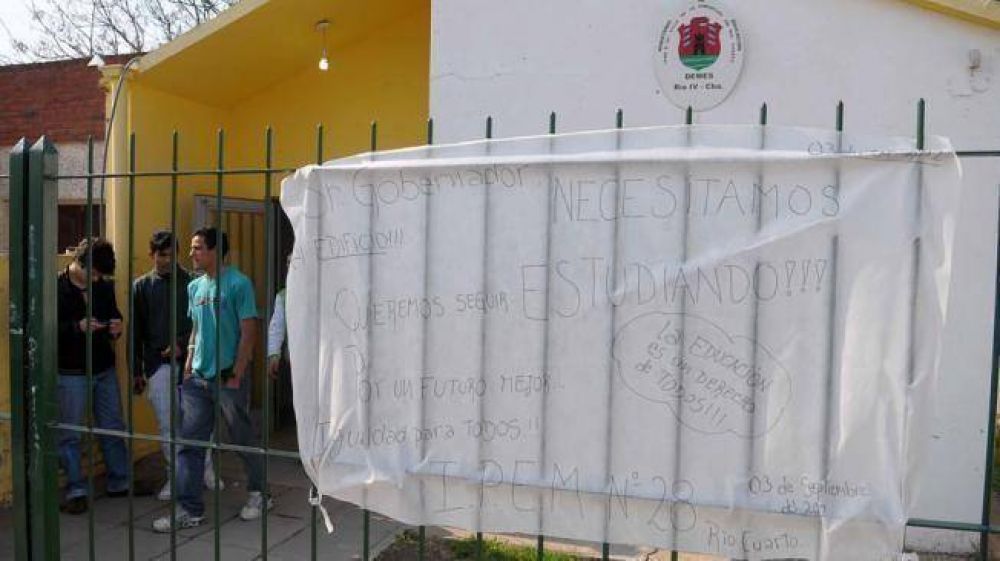 R�o Cuarto: volvieron a tomar una escuela por falta de obras
