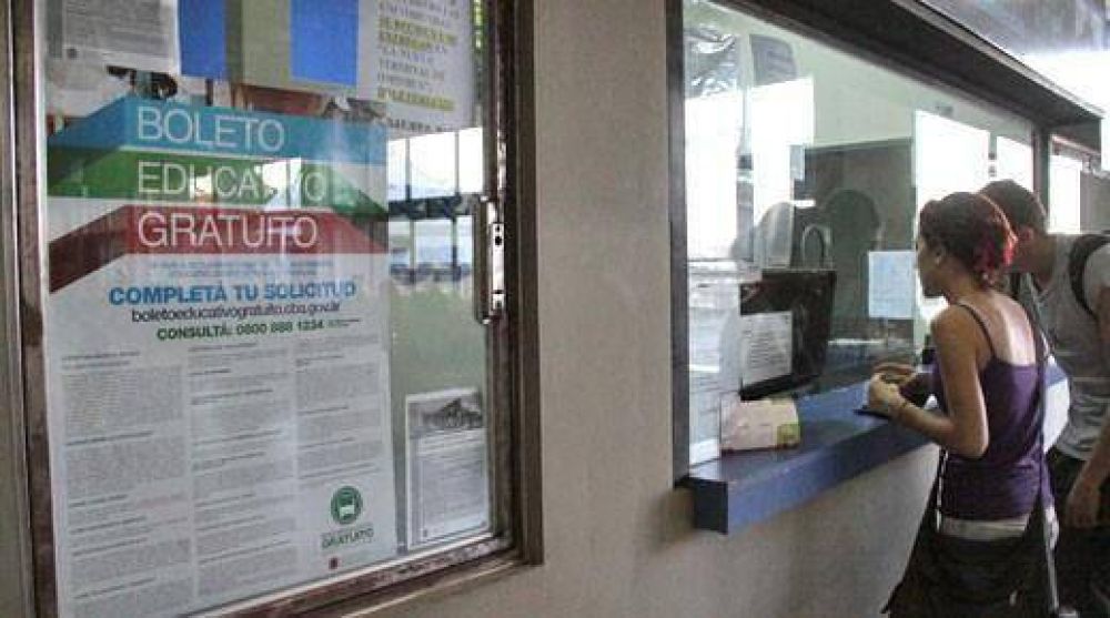 Otro recorte al Boleto Educativo: auxiliares de escuelas privadas quedaron afuera