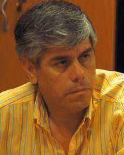 Peralta: "Si no hay voluntad, es irreversible� la ruptura del bloque del FpV