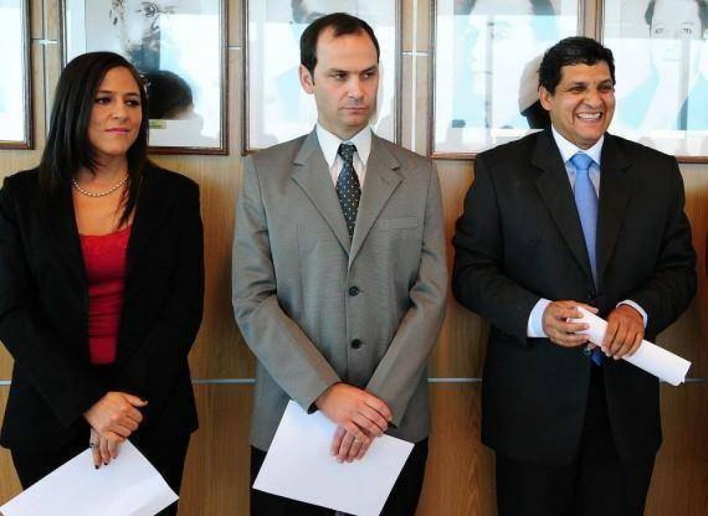 Asumieron funcionarios en el Gabinete Provincial