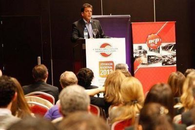 Massa disert� ante la C�mara Argentina de Shopping Centers