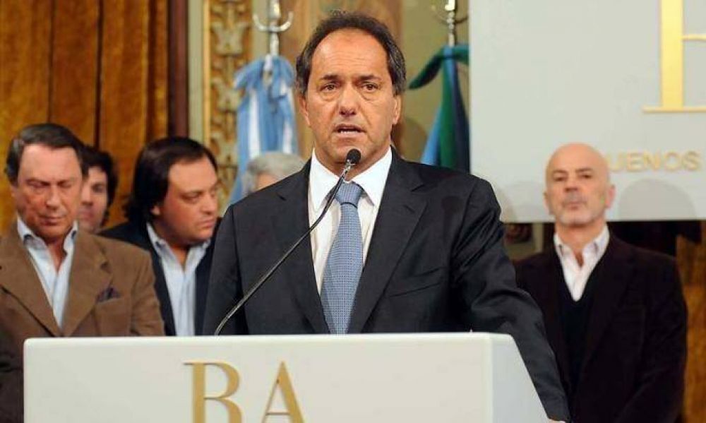 Scioli quiere que quienes porten armas y no puedan justificar tenencia o portaci�n queden presos