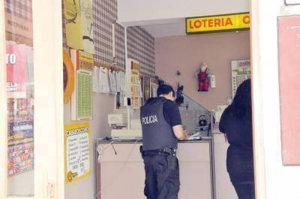 A plena tarde asaltan agencia de quiniela de avenida Polonia