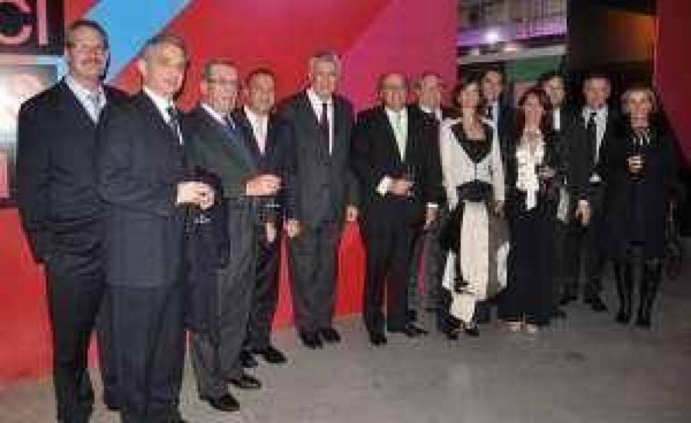 Ante cr�ticas, Gioja apoy� la reforma del C�digo Civil
