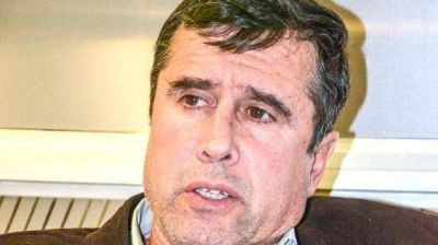 Ricardo Fueyo: �la licitaci�n para la pileta saldr�a en menos de un mes�
