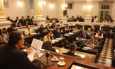 Cr�ditos: apuesta oficial al tratamiento conjunto para quitar argumentos al PJ