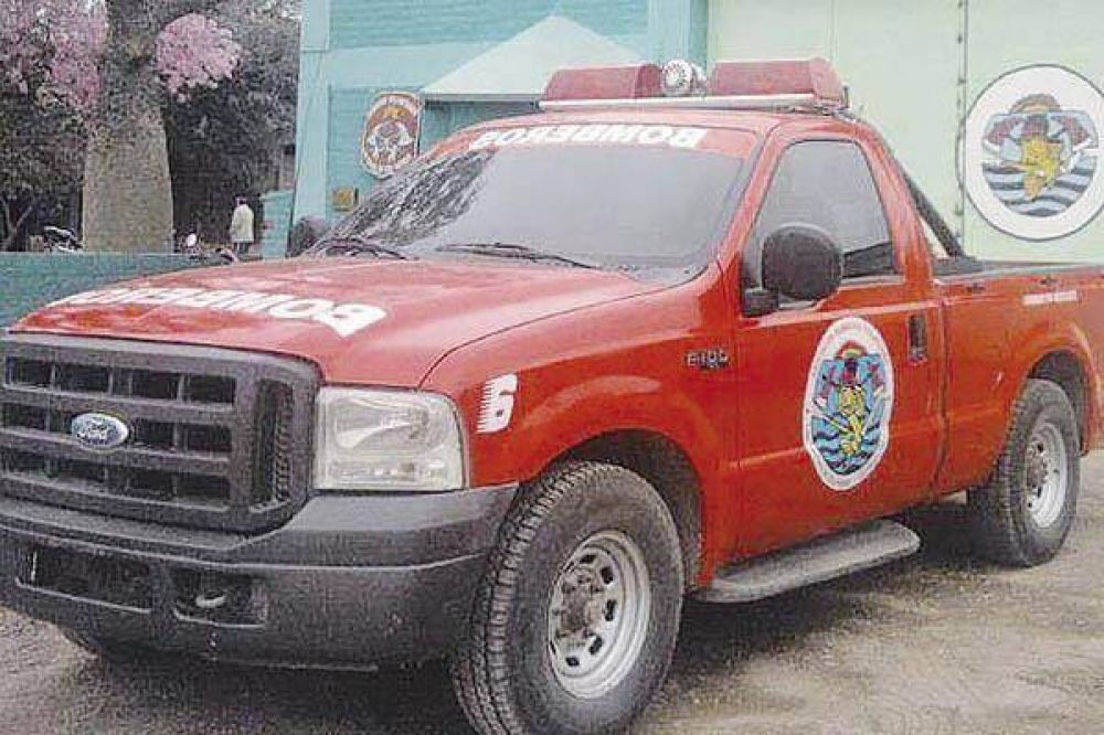 Bomberos reforzaron su parque automotor con una unidad de rescate