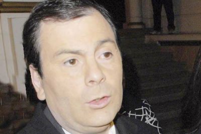 Zamora: "Ponemos todas las pol�ticas activas para desarrollar la industria local"