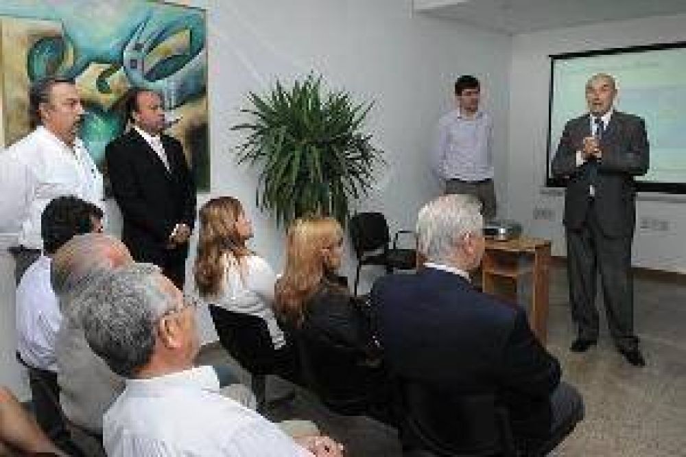 El Iosep implement� las tarjetas magn�ticas para sus afiliados