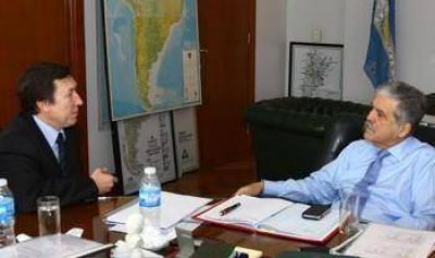 Pavimento y abastecimiento de agua: los temas tratados entre Bevilacqua y De Vido