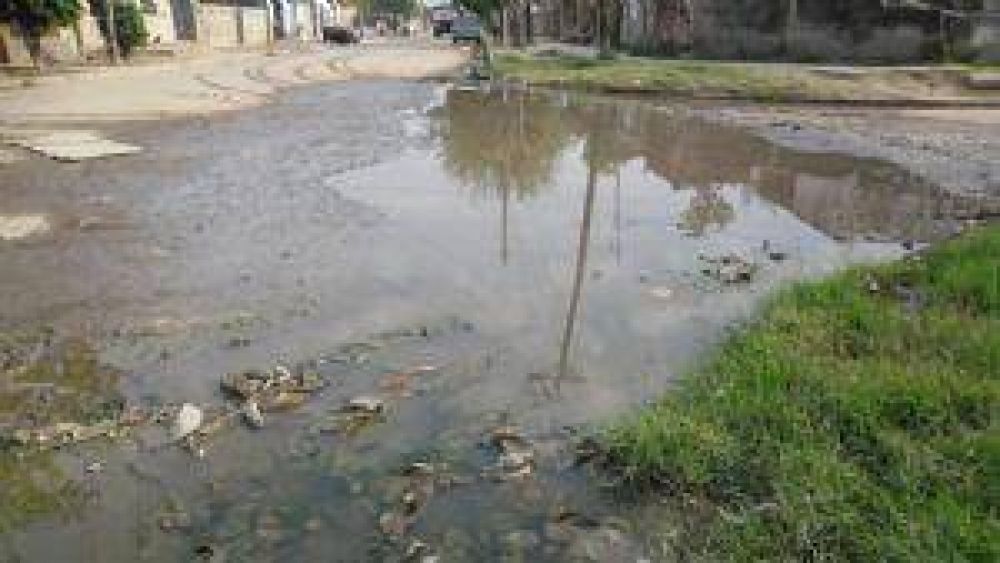 Cloacas, principal reclamo de los vecinos del sector