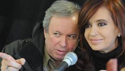 Denuncian que Peralta mando a seguir a la presidenta y el se defiende