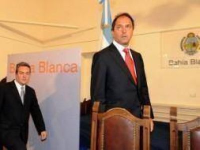 Scioli encabez� acto en Bah�a Blanca, sin Bevilacqua y con Breitenstein