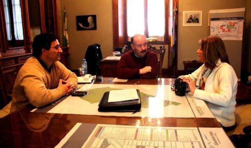 El Intendente felicit� a la directora del Materno Infantil