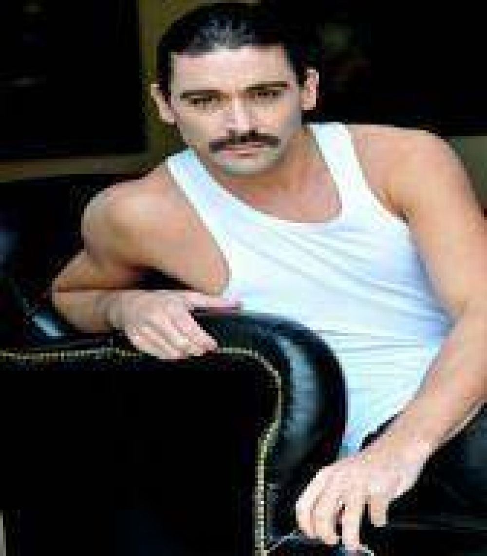 Hern�n Piqu�n presenta en Saladillo "Freddie", el 14 de Septiembre
