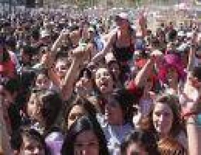 En la Ciudad tambi�n piden votar a los 16