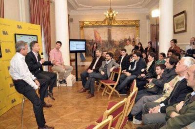 Macri apuesta fuerte a la tecnolog�a para "transparentar la gesti�n"