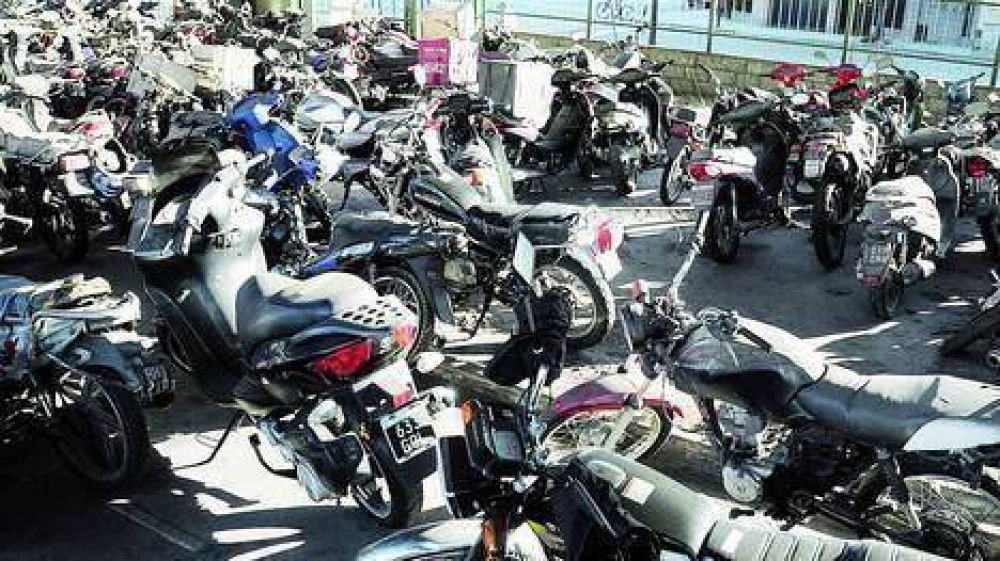 Van a compactar unas 400 motos secuestradas que nadie reclama