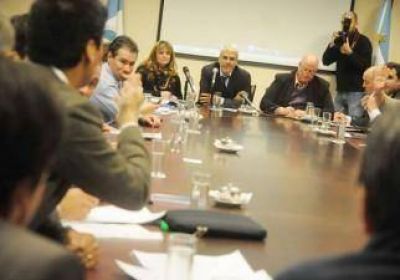 Suben hasta 40 veces el valor de multas a petroleras 