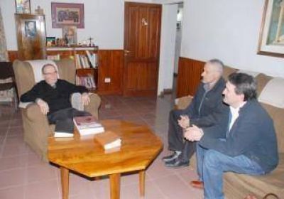 Terminaron de pagar los sueldos de junio en Plottier 