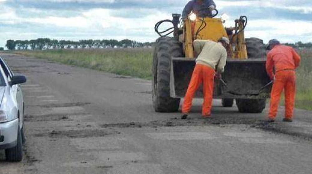 Bell Ville: municipio debi� bachear la deteriorada Ruta 3 para evitar accidentes