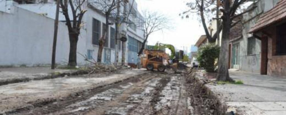 Contin�a el plan de bacheo en San Mart�n