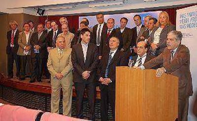 De Vido anunci� obras para la Primera Secci�n