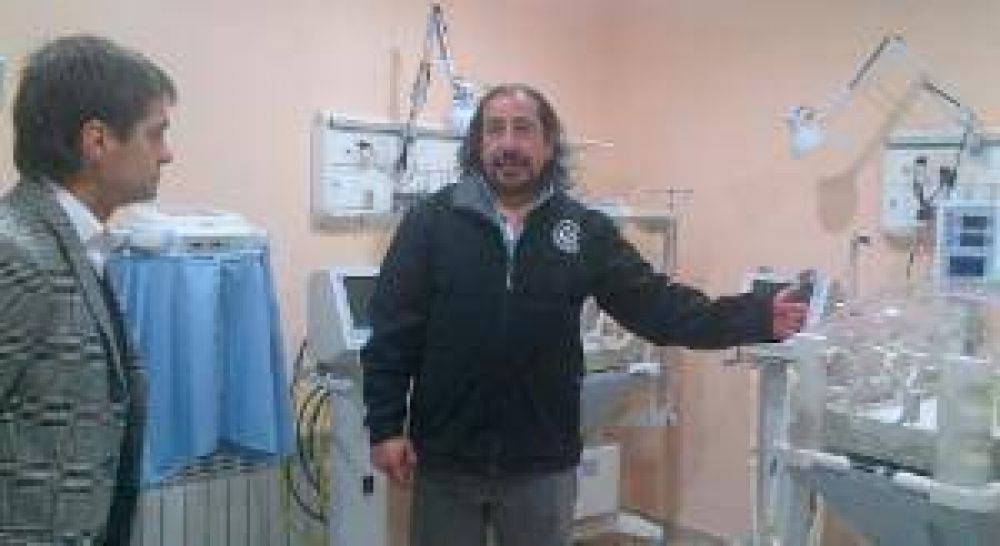 Sciurano recorri� la cl�nica de la UOM en R�o Grande: �Es una obra admirable e imponente�