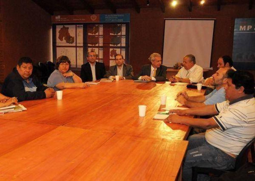 Recategorizaci�n: Estatales reclamaron al Ejecutivo provincial que �se trabaje seriamente�