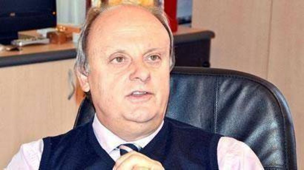 Di Pierro: Buzzi no tiene funcionarios que pongan la cara
