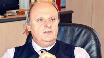 Di Pierro: Buzzi no tiene funcionarios que pongan la cara