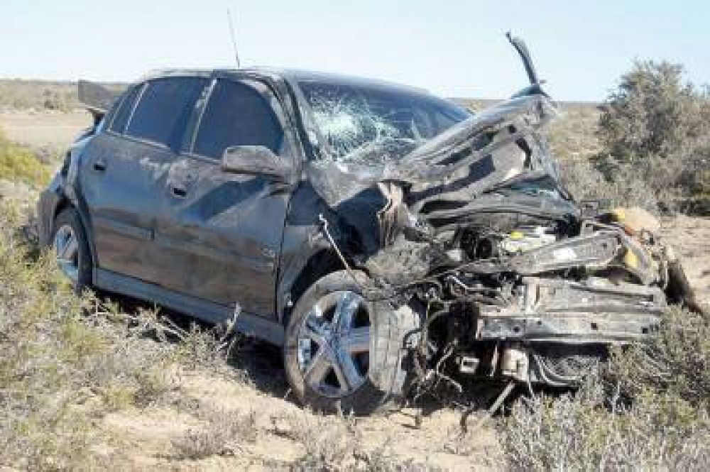 Joven de Comodoro se mat� en un vuelco cerca de Gaiman